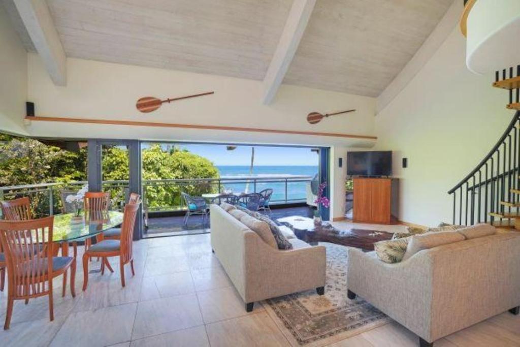 Luxury 2-Story Oceanfront Condo W/ Views & Pool Wailua  Экстерьер фото